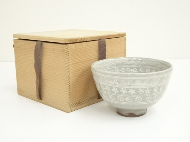 Ｐ１７３　水指　『西尾瑞豊造』『割蓋』『和蘭陀写』『平水指』　共箱　茶道具 Yahoo!オークション -「和蘭陀」(水指) (茶道具)の落札相場